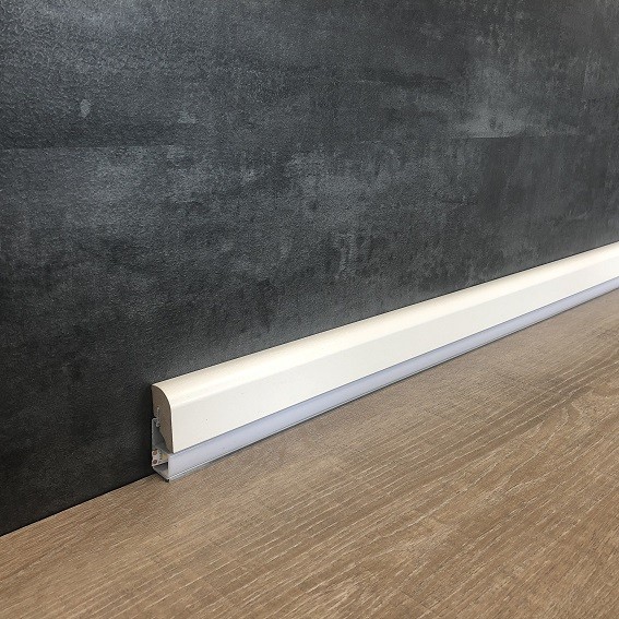 Neuhofer Licht Sockelleiste "Boves" MDF 20 x 55 x 2400 mm Weiß LED Fußleiste
