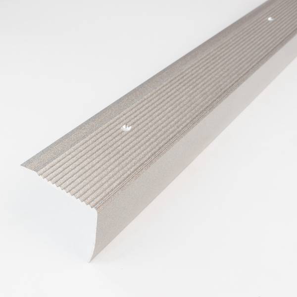 PROVISTON Treppenkanten- & Winkelprofile Gela 28 x 50 x 2000 mm Aluminium Spezialemailliert PROVISTON Treppenkanten- & Winkelprofile Gela 28 x 50 x 2000 mm Aluminium Spezialemailliert
